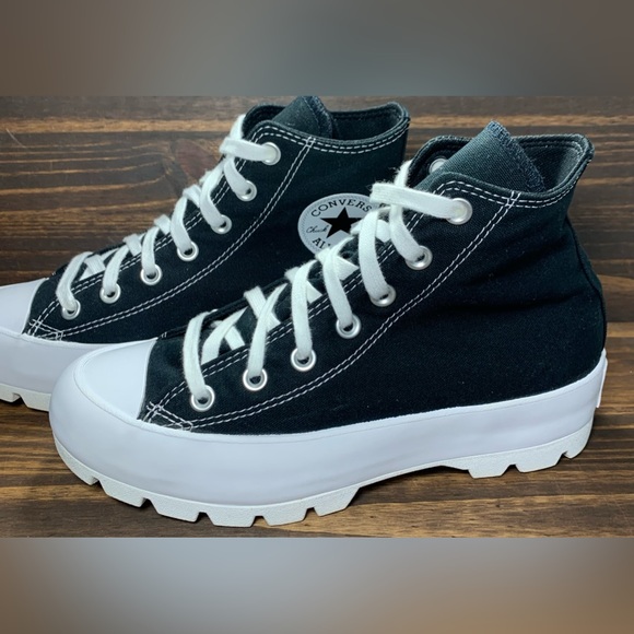 Converse All Star Lugged Platform Womens Size 8 Shoes Black White Athletic - Picture 2 of 7